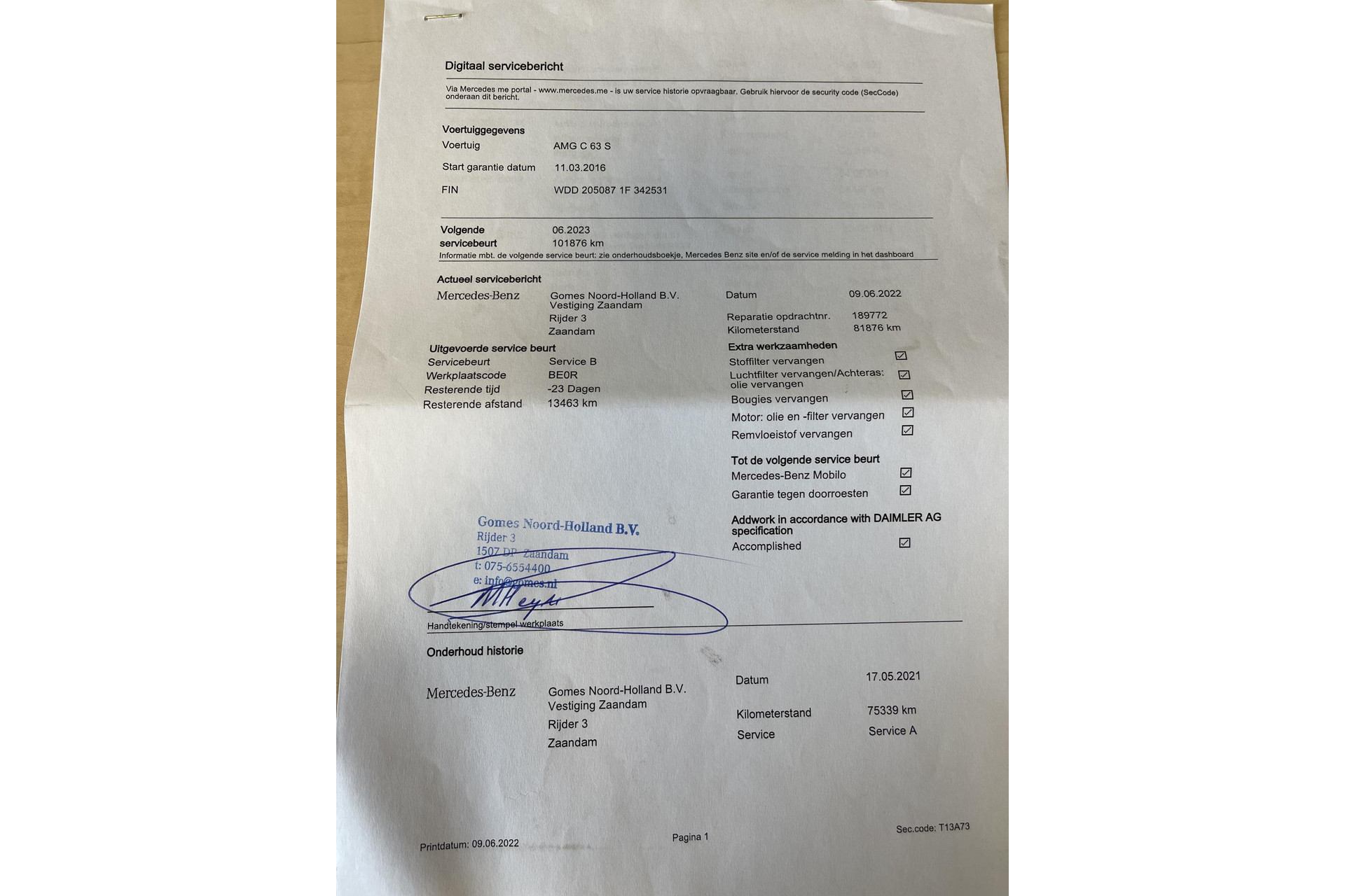 Mercedes-Benz C-Klasse C63S C63 63 S AMG*HUD*IWC*PANO*LED*CARBON*DISTR+